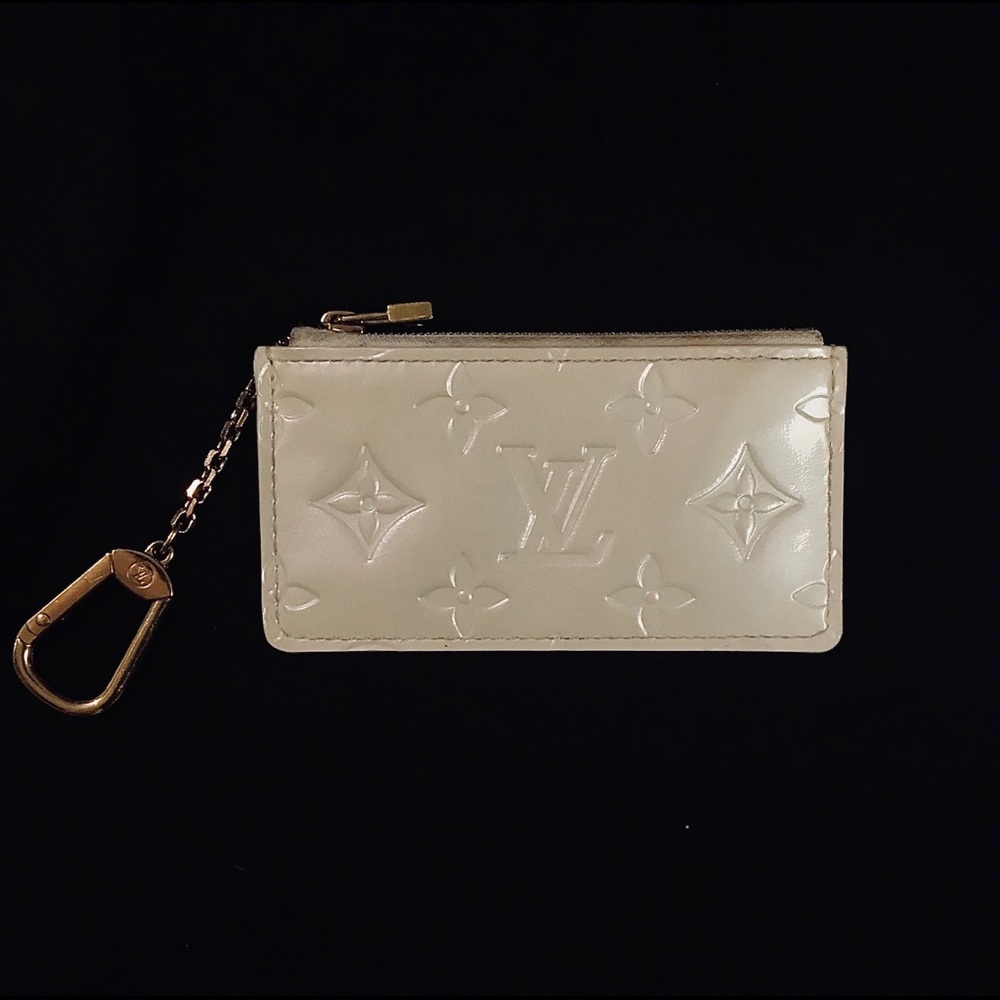 Louis Vuitton zippy coin purse
